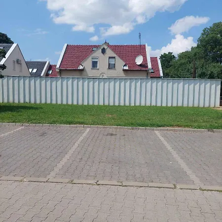 Batory Luxury Lägenhet *