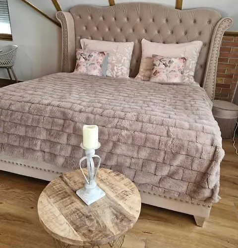 Batory Luxury Lägenhet *